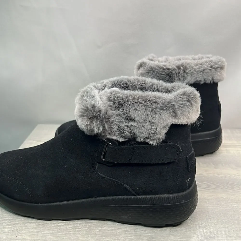 Skecher Gogo Mat Black 5 Gen suede ankle boot NWT